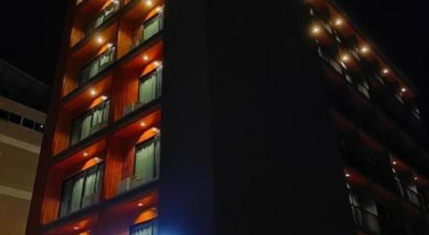 Butterfly Hotel Betong Ban Komo Sip Paet Dış mekan fotoğraf